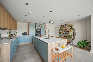 Open plan living kitchen - click for photo gallery